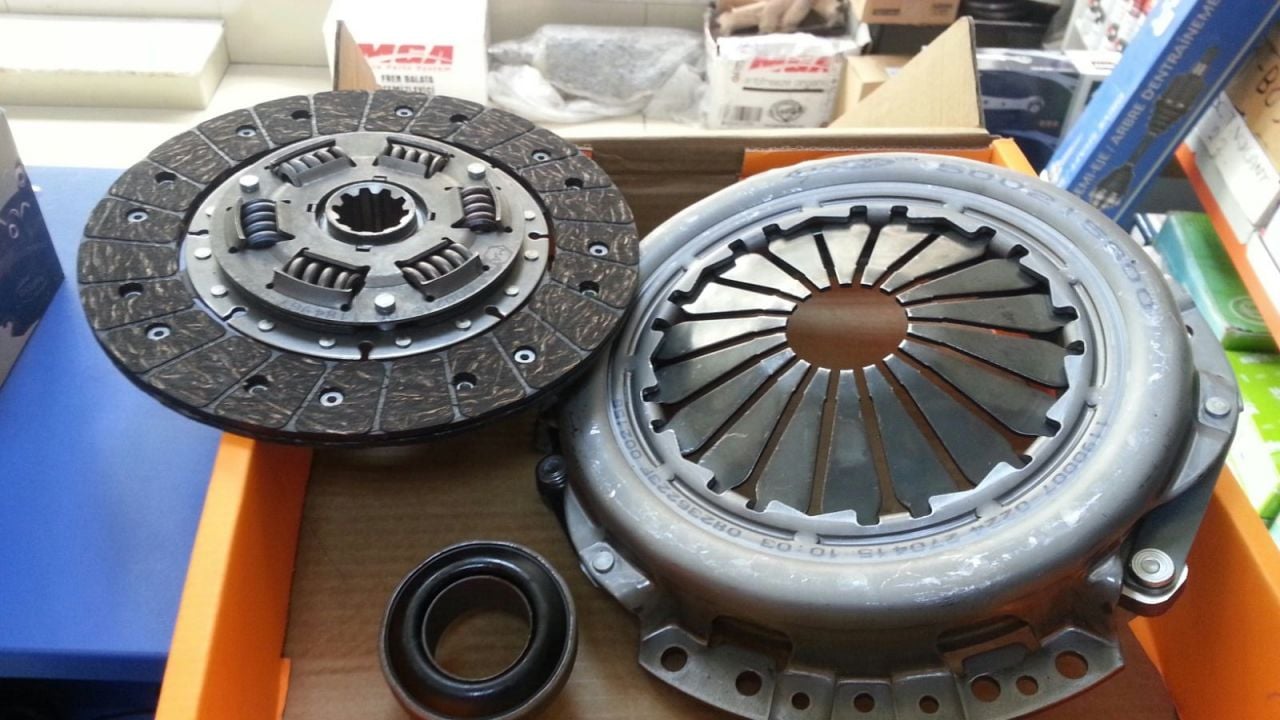 PEUGEOT 504 DEBRİYAJ SETİ 1.8 VE 2.0