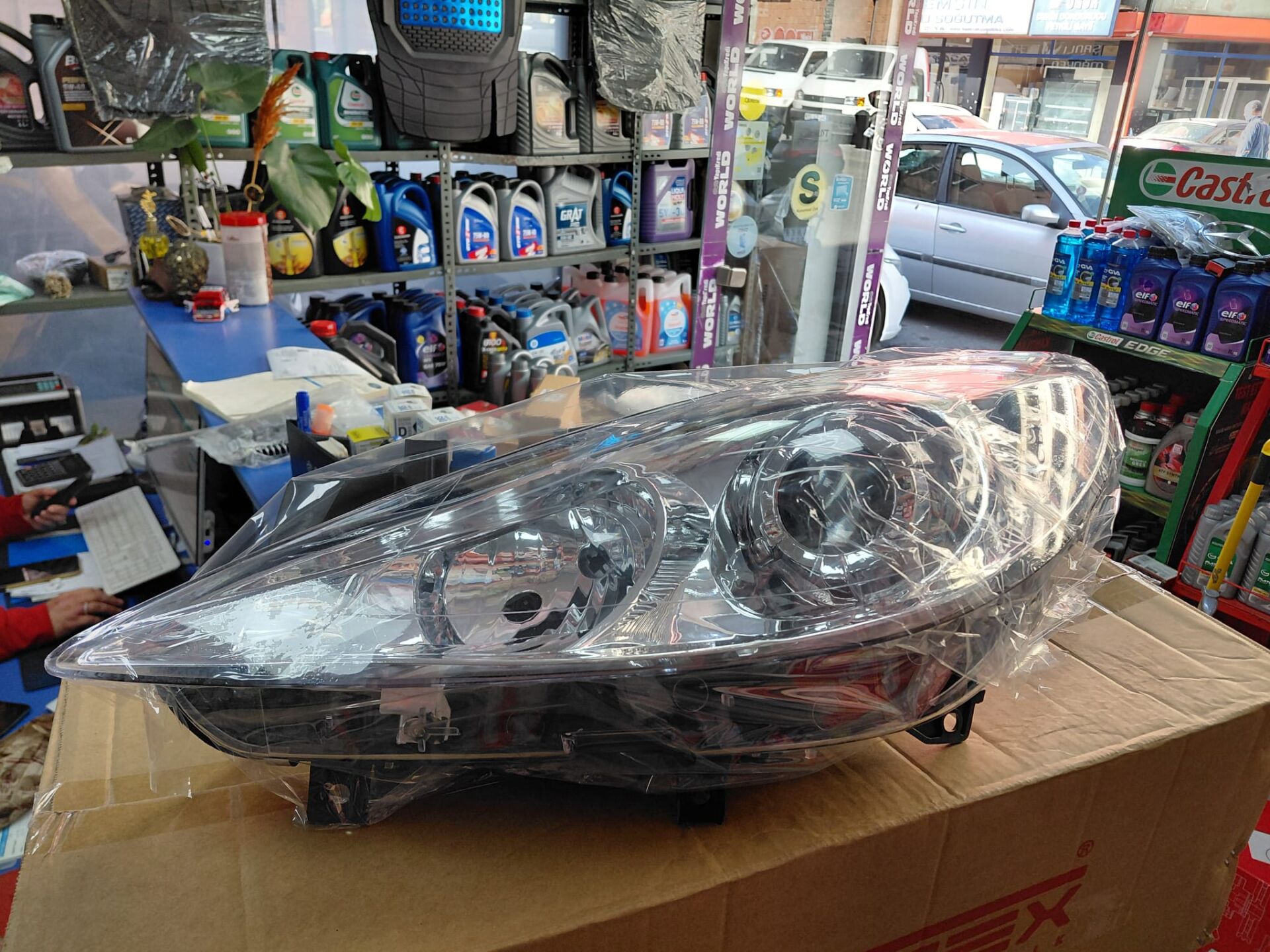 307 YENİ MODEL SOL FAR